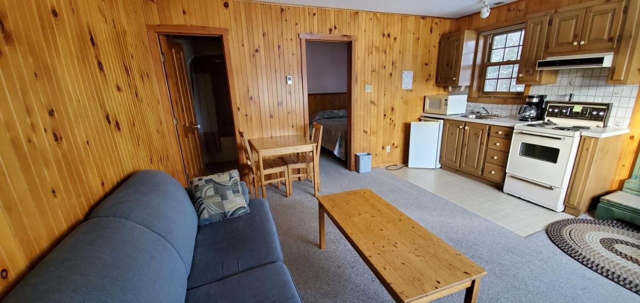 Motel Le Fleuron Saint-Donat-de-Montcalm Kültér fotó