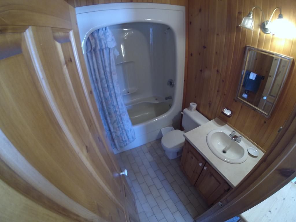 Motel Le Fleuron Saint-Donat-de-Montcalm Szoba fotó